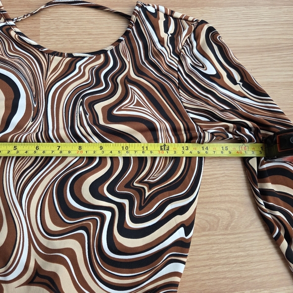 FADED ROSE Swirl Pattern Long Sleeve Top - Picture 3 of 9